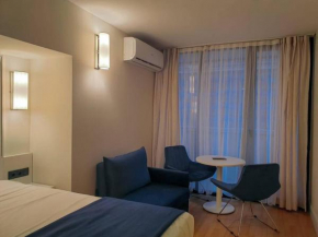 Su's Batumi Cozy 1 BR with Pool